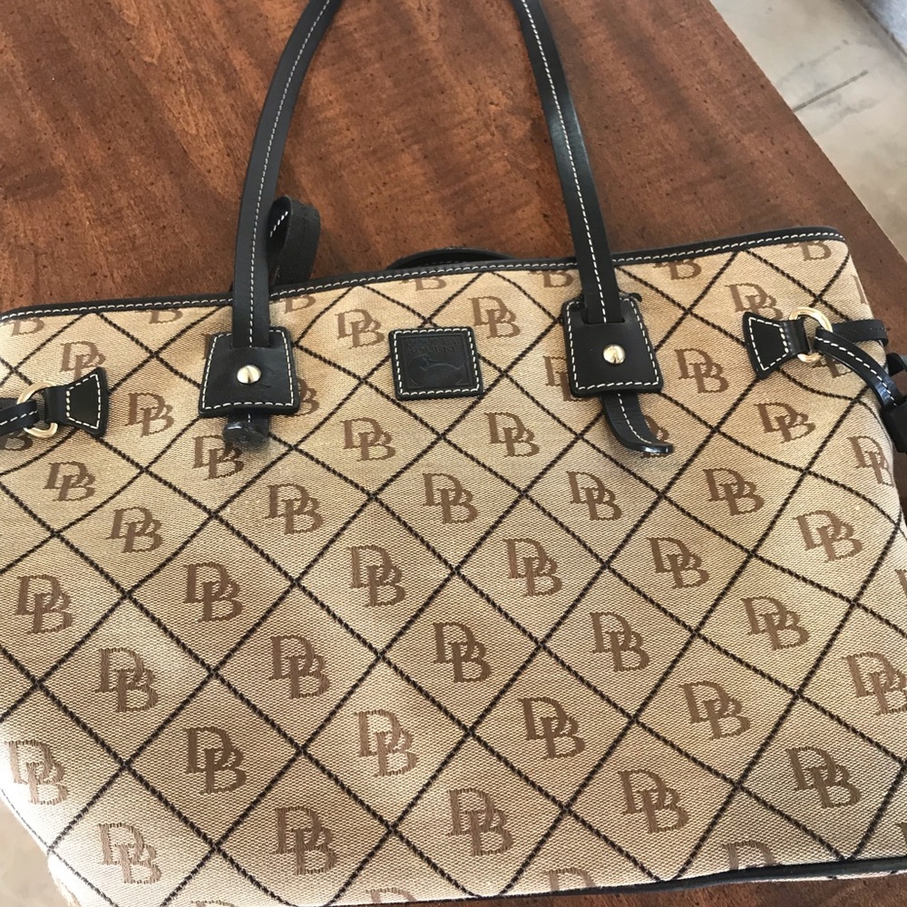 Dooney and Bourke tote
